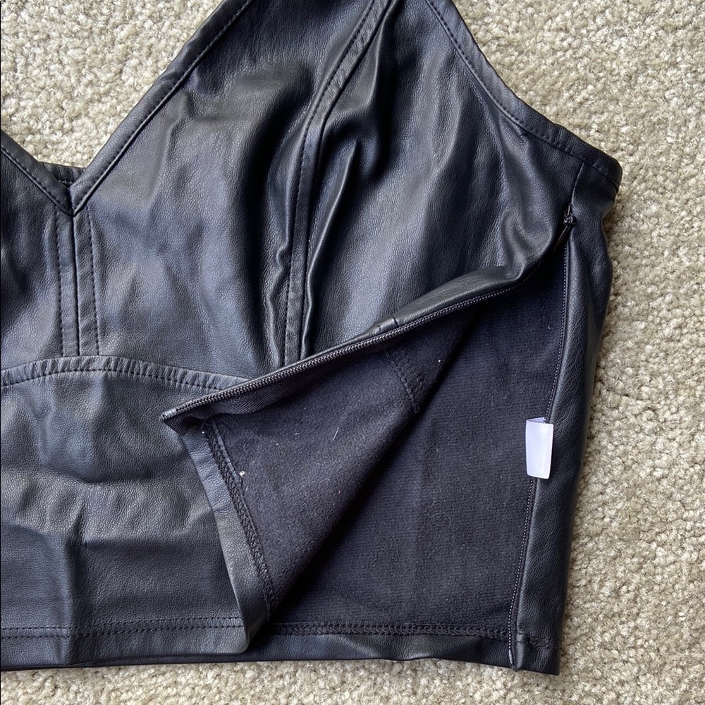 🪷Lola Grace Faux Leather Crop Top, Black, Size Small - Picture 5 of 10